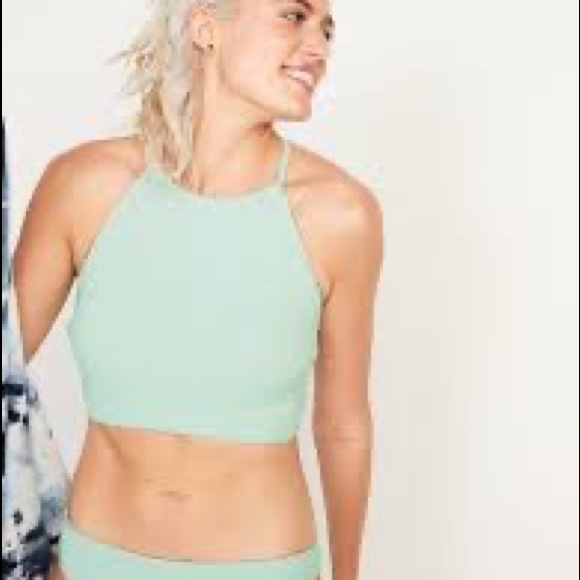 High-Neck Textured Cropped Tankini Swim Top - Picture 3 of 10